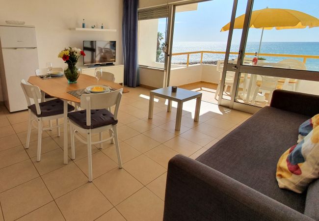 Appartement à Quarteira - T1 Praiamar 3F PRIVILÉGIO FR.MAR A/C ESTACIONAMENT