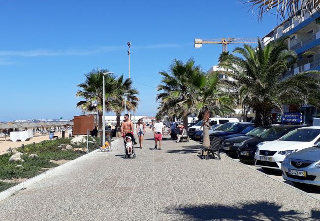 Appartement à Quarteira - T1 Lote Novo 50m Praia SUITE 4pax