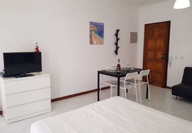Appartement à Quarteira - T0 V.Mar 1C Perto Praia Wi-fi