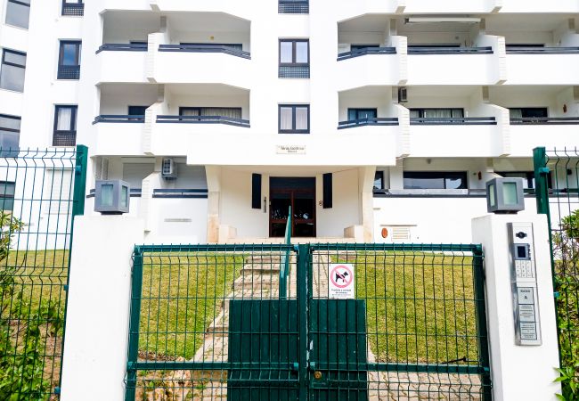 Appartement à Vilamoura - T1  A/C TENISGOLF- PISCINA-WIFI-MARINA DE VILAMOUR