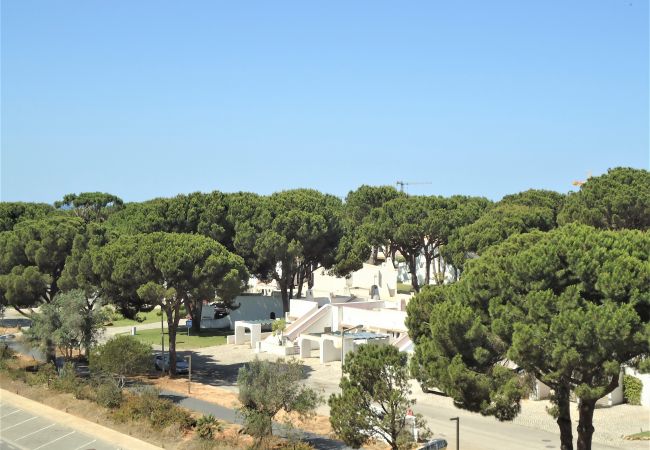 Appartement à Vilamoura - T1  A/C TENISGOLF- PISCINA-WIFI-MARINA DE VILAMOUR