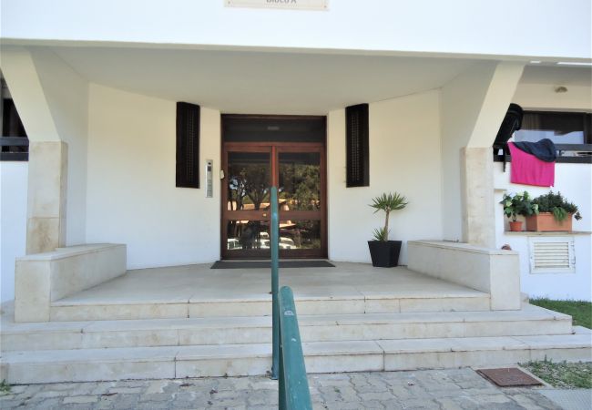 Appartement à Vilamoura - T1  A/C TENISGOLF- PISCINA-WIFI-MARINA DE VILAMOUR