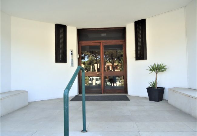 Appartement à Vilamoura - T1  A/C TENISGOLF- PISCINA-WIFI-MARINA DE VILAMOUR