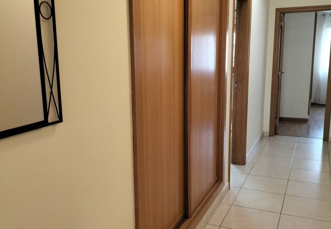 Appartement à Quarteira - T2 Infante AC wifi Garagem 50m Praia