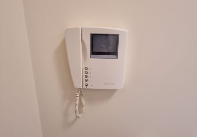 Appartement à Quarteira - T2 INFANTE 101 A/C MODERNO WI-FI GARAGEM 50M PRAIA