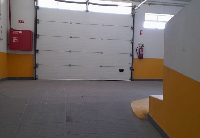 Appartement à Quarteira - T2 INFANTE 101 A/C MODERNO WI-FI GARAGEM 50M PRAIA