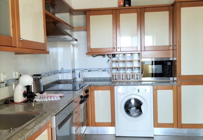 Appartement à Quarteira - T2 Vila Bairos A/C Piscina e Garagem Vilamoura