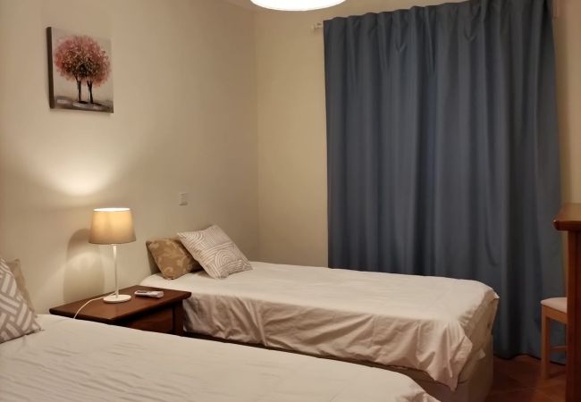 Appartement à Quarteira - T2 Vila Bairos A/C Piscina e Garagem Vilamoura