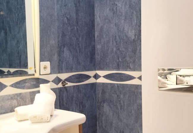 Appartement à Quarteira - T2 Vila Bairos A/C Piscina e Garagem Vilamoura