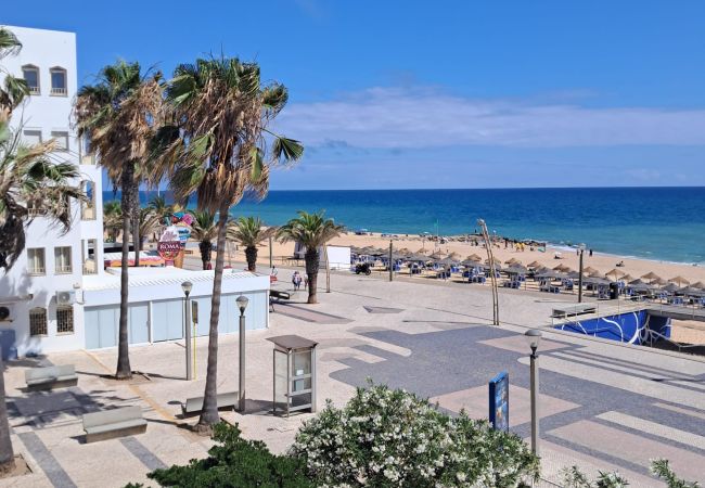 Appartement à Quarteira - T2 AZUL ACOLHEDOR FRENTE MAR