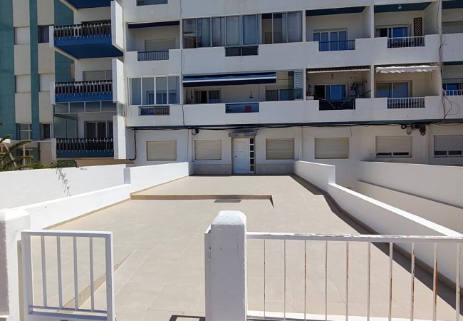 Appartement à Quarteira - T2 AZUL ACOLHEDOR FRENTE MAR