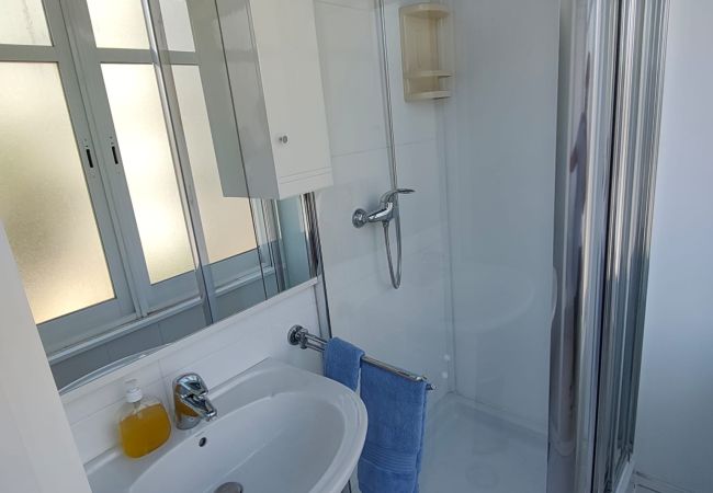 Appartement à Quarteira - T2 AZUL ACOLHEDOR FRENTE MAR