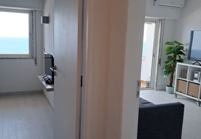Appartement à Quarteira - T1 T20 13ºD AR COND GARAGEM TV WIFI