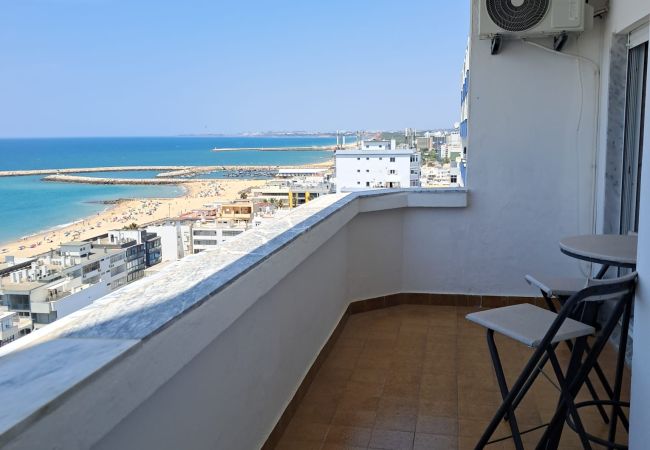 Appartement à Quarteira - T1 T20 13ºD AR COND GARAGEM TV WIFI