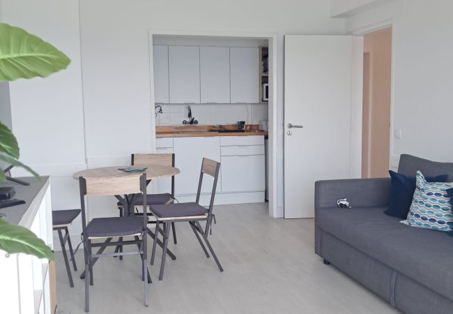 Appartement à Quarteira - T1 T20 13ºD AR COND GARAGEM TV WIFI