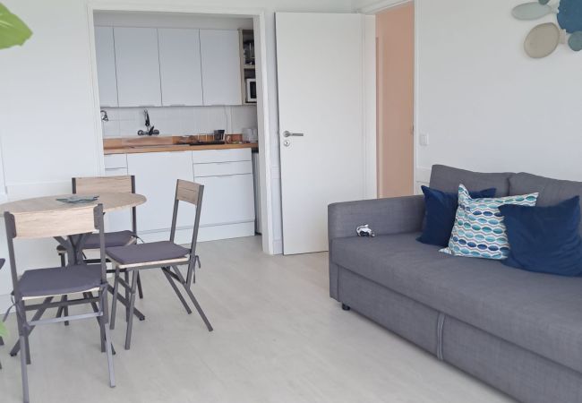 Appartement à Quarteira - T1 T20 13ºD AR COND GARAGEM TV WIFI
